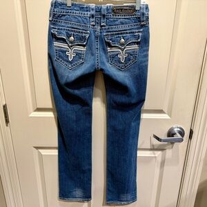 Women's Rock Revival Embellished Straight Cut Blue Jeans Tori Size 28